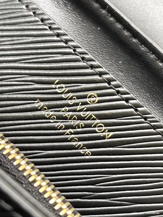 Official oldcobbler LOUIS VUITTON TWIST-23.5*12*7 cm 0517